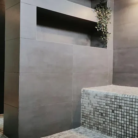Gran Casa Pareada Con Piscina En Vigo. Playa: 9min ホテル
