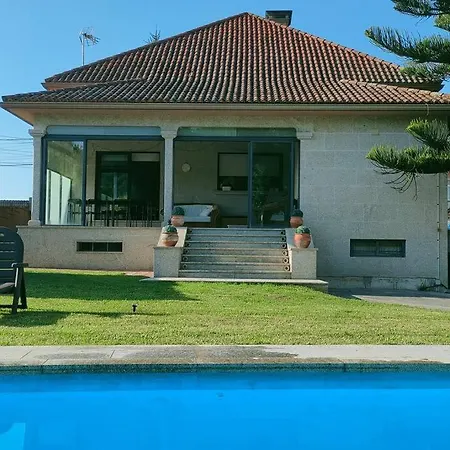 Gran Casa Pareada Con Piscina En Vigo. Playa: 9min ホテル ヴィーゴ