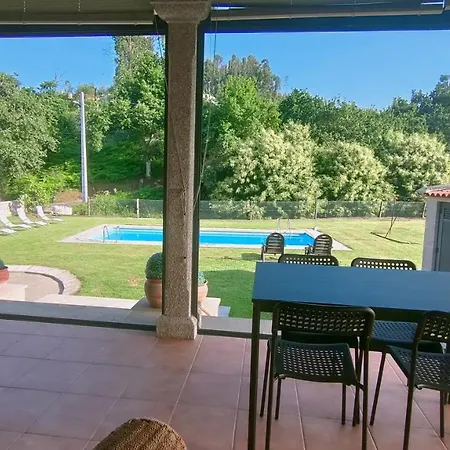 Gran Casa Pareada Con Piscina En Vigo. Playa: 9min ホテル ヴィーゴ